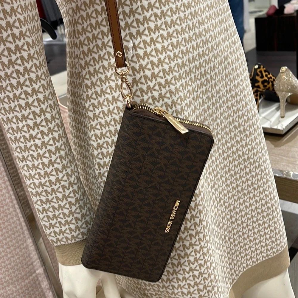 Michael Kors Jet Set Travel Large Travel CONTINENTAL wallet-wristlet-phoneholder